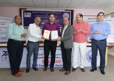 Mr. Manish Soyal <br>Scientific Breakthrough Award <br>Indian Patent Office, Delhi