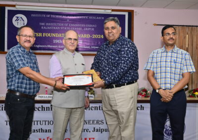 Dr. Neeraj Kumar <br>ICFAI University, Jaipur